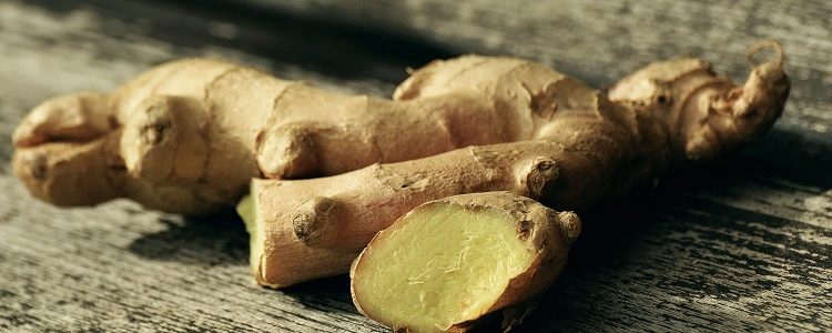 Sliced raw ginger root - a remedy for seasickness