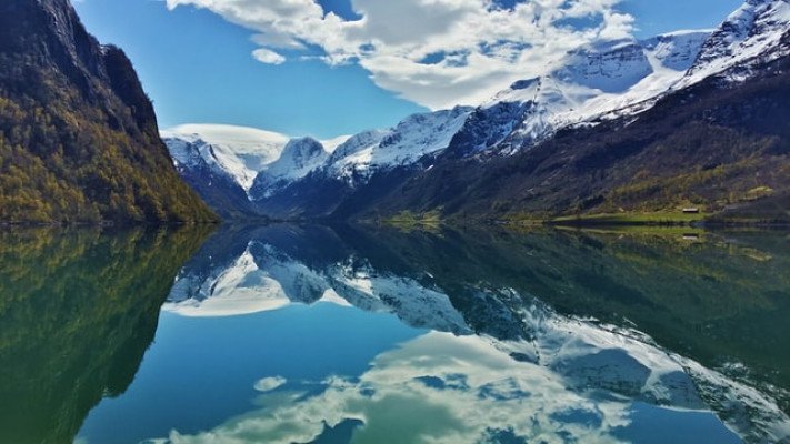 Norway Intensive Cruise: Olden, North Cape & Trondheim