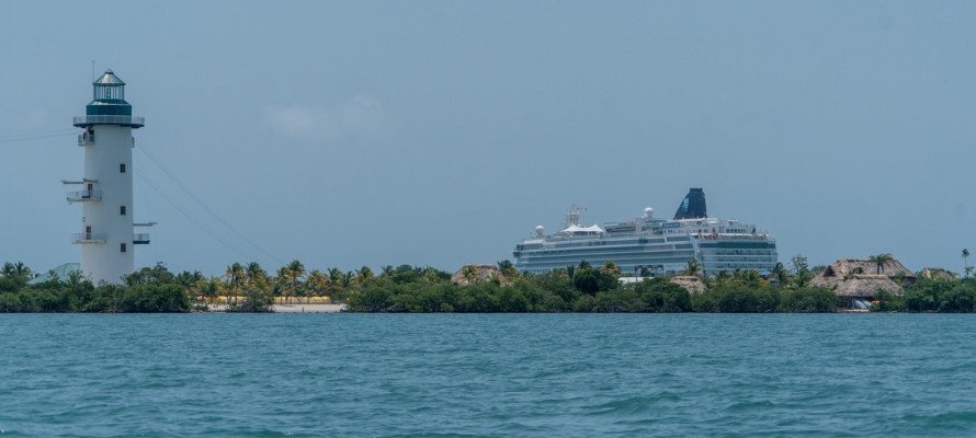 Western Caribbean Vistas