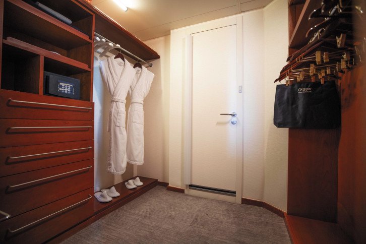 Seven Seas Suite