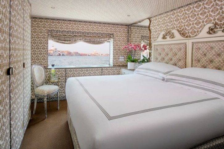 Deluxe Stateroom