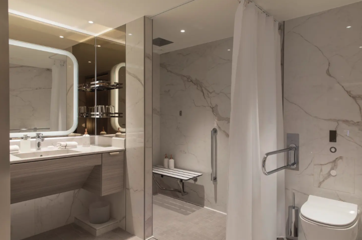 Silver Suite