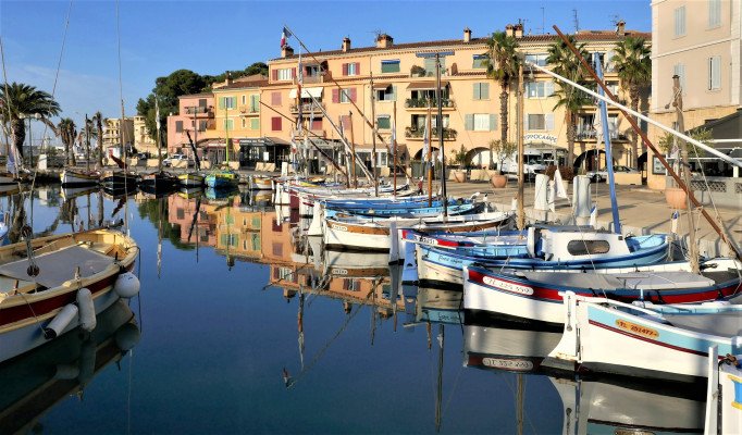 France Intensive Cruise: Marseille, Sanary-Sur-Mer & Nice