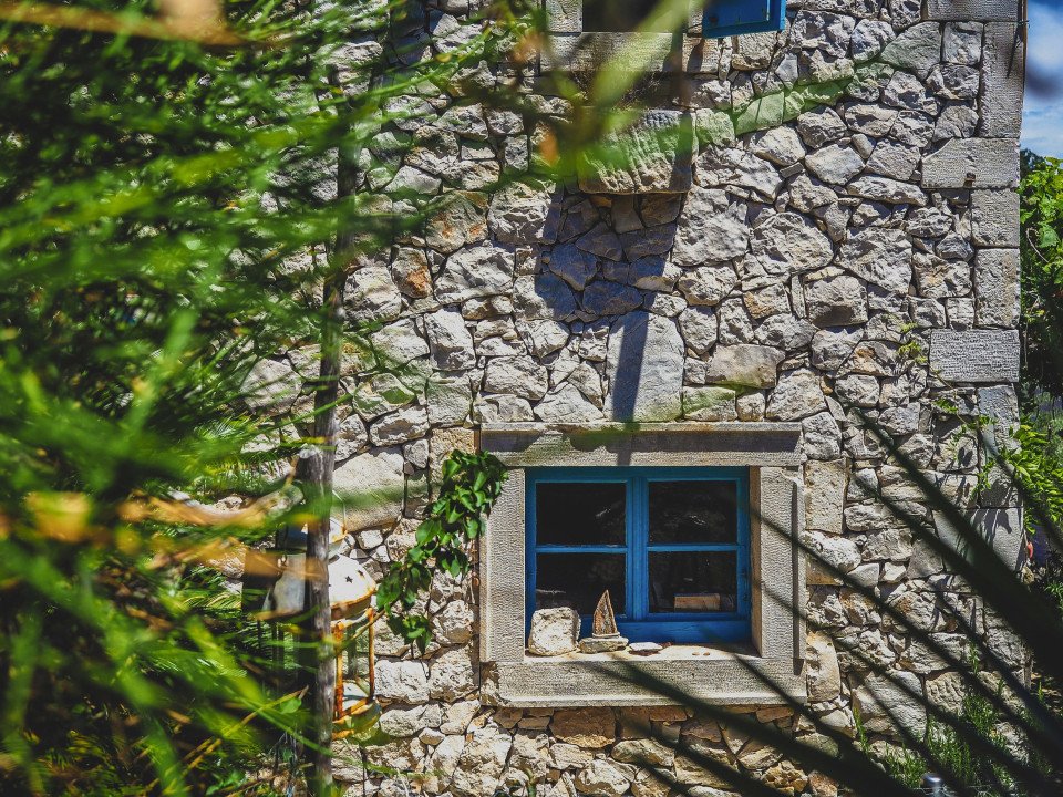 9 Image 9