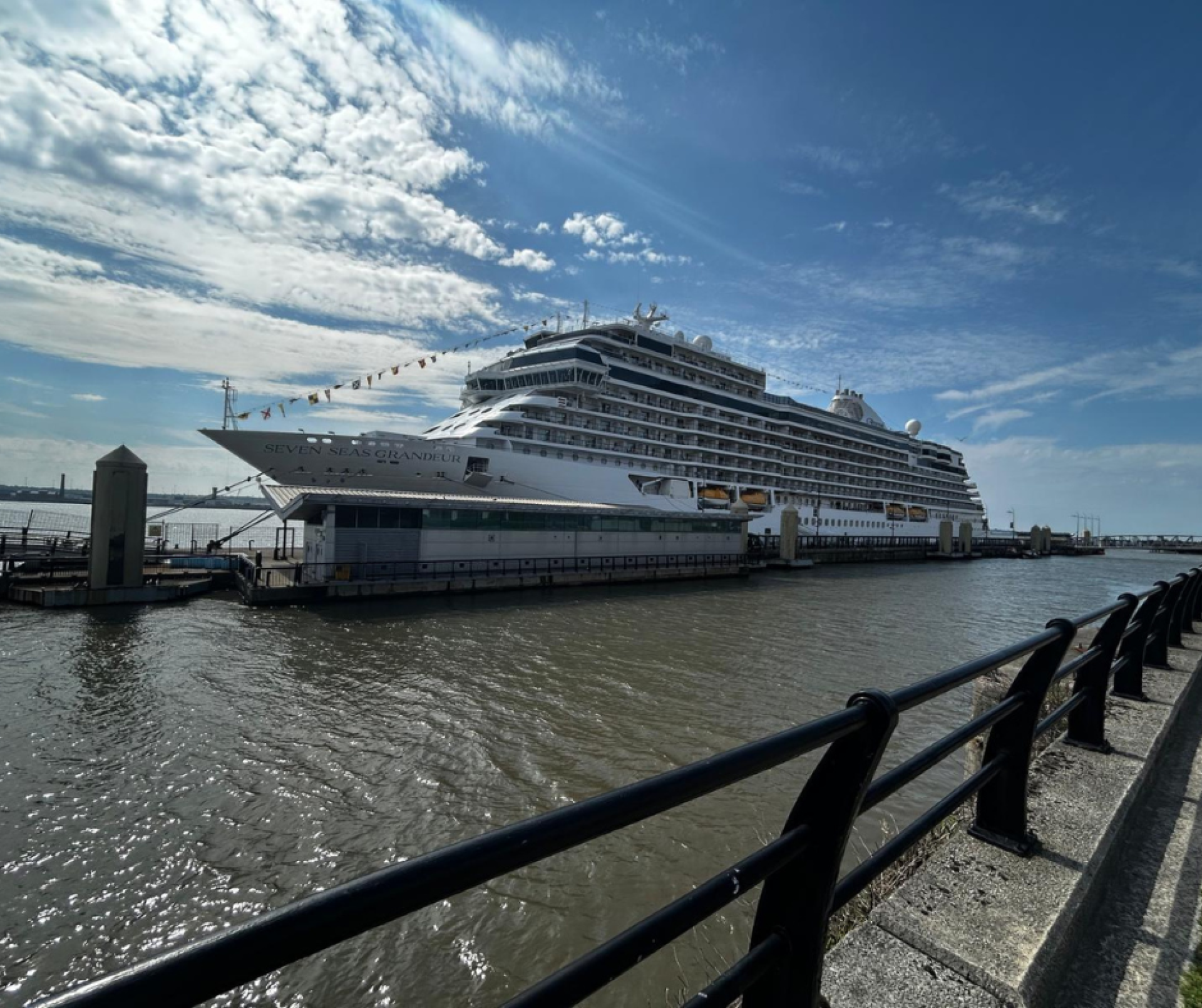 Preferred Partner to Luxury Cruise Lines