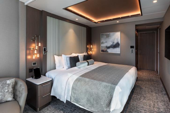 Signature Suite